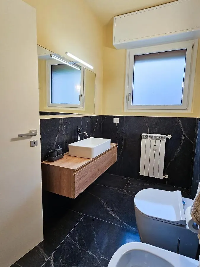 Wade Home Milano - San Raffaele Cologno Monzese 0*,  Italy
